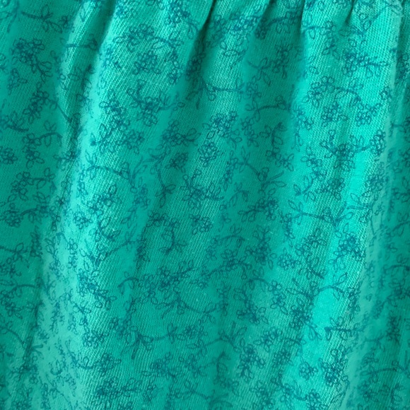 3/$15 Ruffle spaghetti strap top (3 colours) - Picture 5 of 7